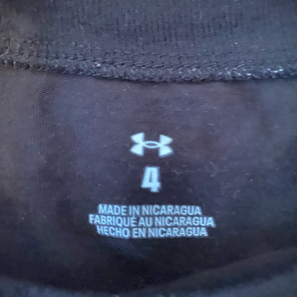 Bundle Listing – Boys Size 4 Under Armour T-Shirts (3 Pack) - Picture 10 of 10